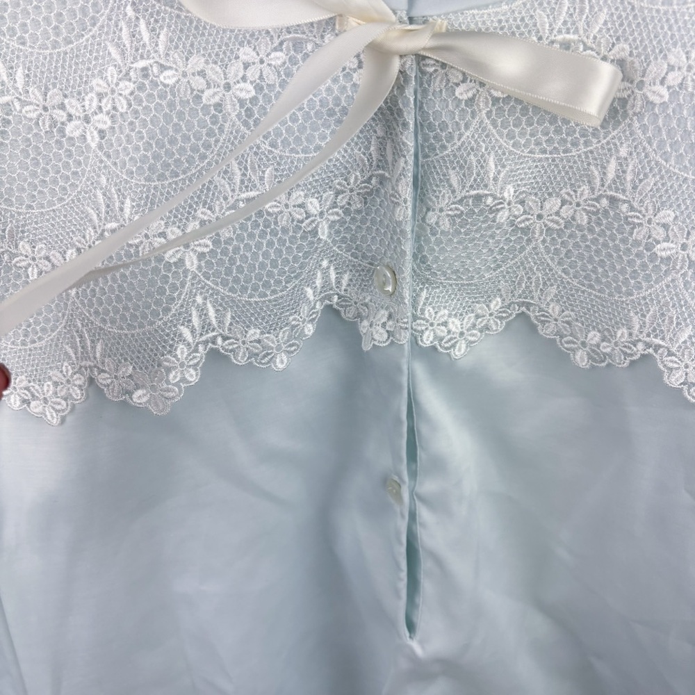 Vintage White Lace Trim Nightgown - Picture 4 of 7